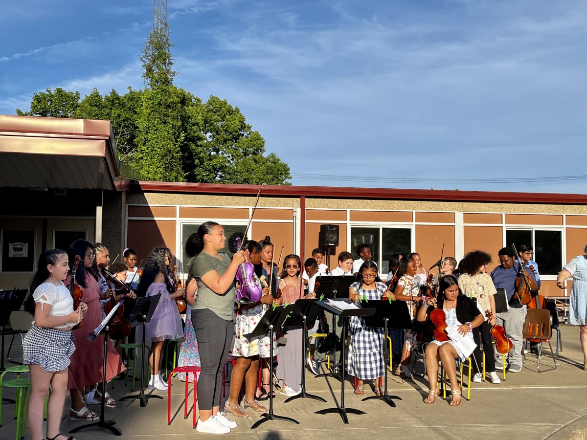 Vails Gate Steam Academy Held Outdoor Spring Concert Vails Gate STEAM